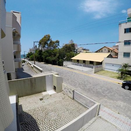 A155 Duplex 2 Quartos Bombas Bombinhas Bagian luar foto