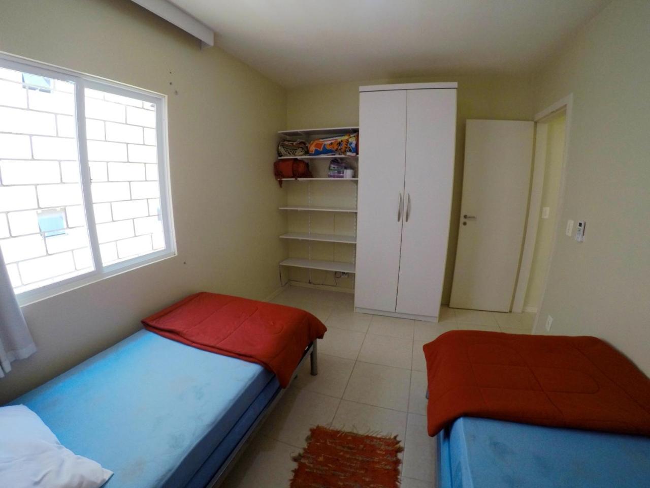A155 Duplex 2 Quartos Bombas Bombinhas Bagian luar foto