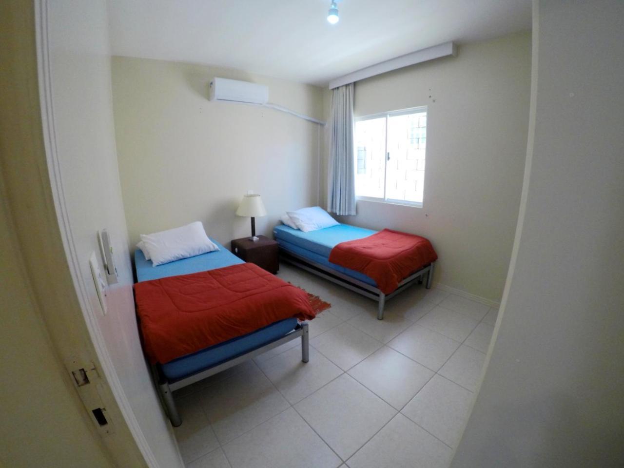 A155 Duplex 2 Quartos Bombas Bombinhas Bagian luar foto