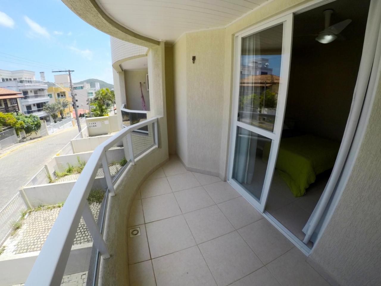A155 Duplex 2 Quartos Bombas Bombinhas Bagian luar foto